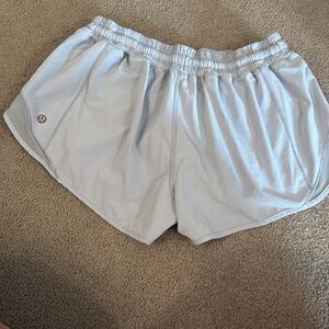 The Lululemon Hotty Hot Short II 2.5" in Silver Lilac